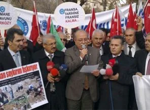 Fransız mallarını 'boykot edin' çağrısı