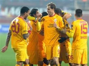 Galatasaray Trabzon'u da yendi