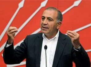 Gürsel Tekin'in acı günü!
