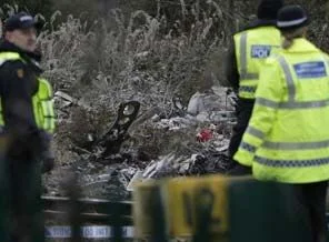 İngiltere'de uçaklar çarpıştı