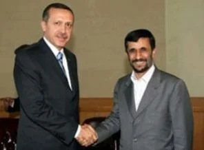 İsrail basını: Türkiye ve İran çekişiyor