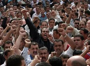 Mısır'da İslam'a saldıran kanala protesto