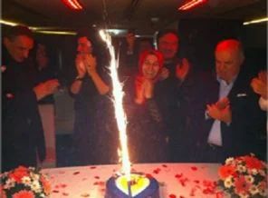 Muhafazakar yazarlar doğum günü partisinde