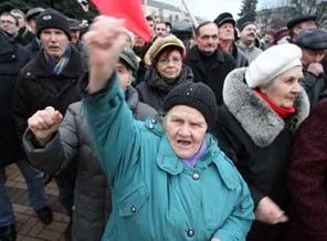 Rusya'da seçim protestoları sürüyor