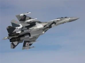 Savaş uçağı düştü, pilotlar kurtuldu