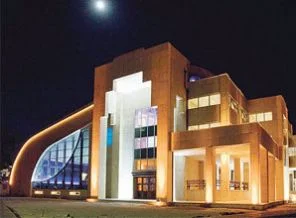 Secde eden cami görenleri şaşırtıyor