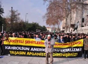 Türkiyeli şehitler Fatih'te anıldı