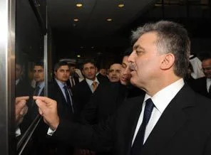 Abdullah Gül Dubai'ye geçti