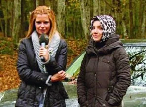 Borusan, başörtülülerden özür diledi