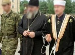 Bulgaristan'da ajan din adamları krizi