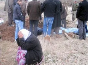 Cesetler elbiselerinden teşhis edildi
