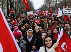 Dev protesto Fransız basınında