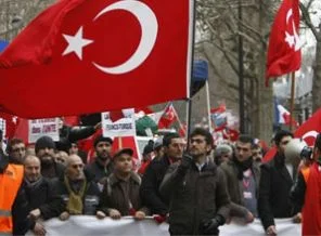 Dünya 'inkar' yasasını böyle gördü