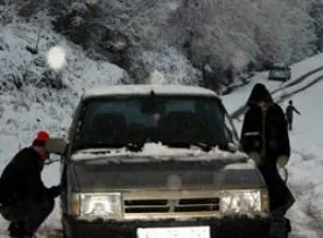 Edremit-Yenice yolu kapandı