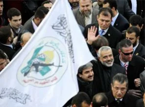 Haniye, Mavi Marmara'nın önünden İsrail'e seslendi
