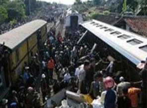 Hindistan'ın kuzeyinde tren kazası: 4 ölü