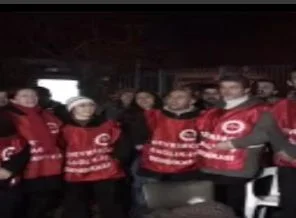 İşçiler yeni yıla sloganlar atarak girdiler