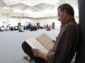 İslam düşmanları yakın takipte