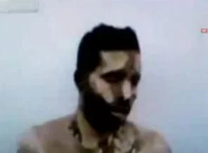 İşsizliği protesto eden gençler kendilerini yaktı