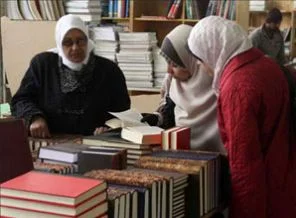 Kahire kitap fuarında yüzler gülüyor