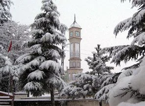Kar yüzünü gösterdi