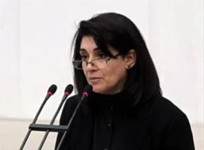 Leyla Zana: Silah Kürdün sigortasıdır