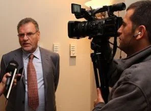 Libyalı bakandan Esad'a uyarı!