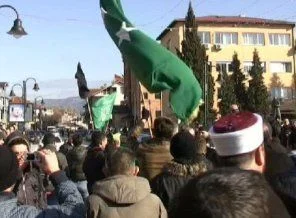 Makedonya'da Vevçani karnavalı protesto edildi