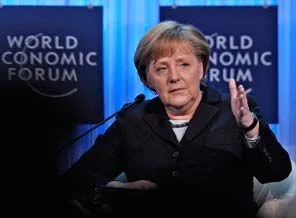 Merkel: Ne kendimizi ne de Avrupa'yı kurtarabiliriz