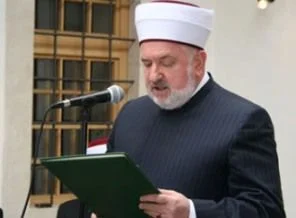Müftü Camciç,Sırp Dodik'in ödülünü reddetti