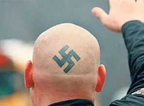 Neonazi suçunu itiraf etti
