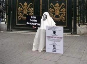 'Ogün Samast' İstiklal caddesinde!