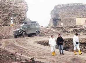 Ölüm arabalarıydı beyaz toroslar