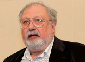 Oscar ödüllü Azeri yönetmen, Fransız madalyasını iade etti