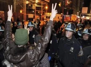 Romanyalı protestocular ilk raundu kazandı