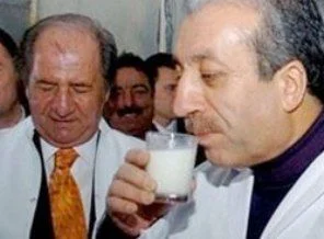 Süt kanser yapıyor mu yapmıyor mu?