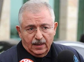 Tekrar Fransa'ya gidiyor