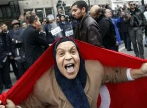 Tunus'ta sorunlar bitmiyor