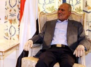 Yemen devlet başkanı koltuğuyla ülkesinden ayrıldı