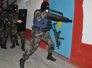 Adana'da KCK operasyonu: Çok sayıda gözaltı