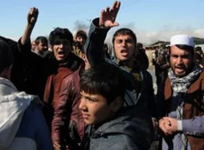 Afganistan'daki ateş Pakistan'a sıçradı