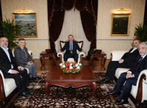 Başbakan, Önder-İHL Mezunları derneğini kabul etti