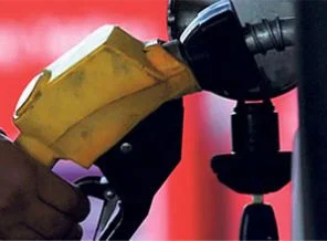 Benzine zam geldi!