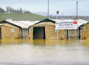 Çadır kent göle döndü