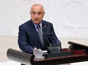 Cemil Çiçek, Suudi Arabistan'a gitti