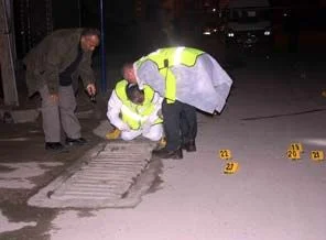 Çevik kuvvet servisine kaleşnikoflu saldırı