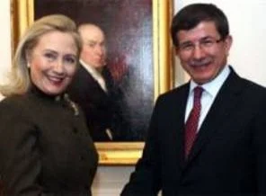 Davutoğlu : Öncelik insani yardım