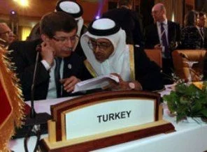 Davutoğlu Suriye'de insani koridor istedi