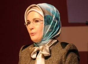 Emine Erdoğan, Başbakan'ın sağlık durumu hakkında bilgi verdi
