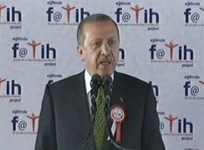 Erdoğan: Dindar çağdaş olamaz mı?